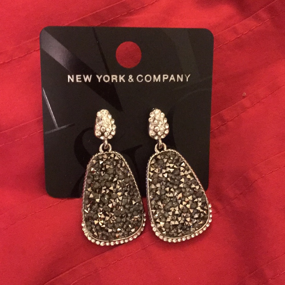 NY & Co earrings, NWT